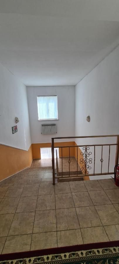 Гостиница Оазис Atyrau Luaran gambar